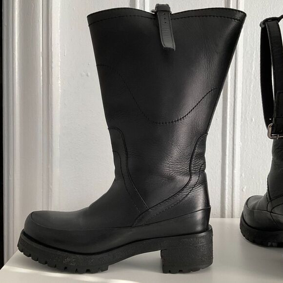 Prada - Leather Rain Boots - Mid Calf - Beautiful Boots - Great Condition! - Picture 9 of 14